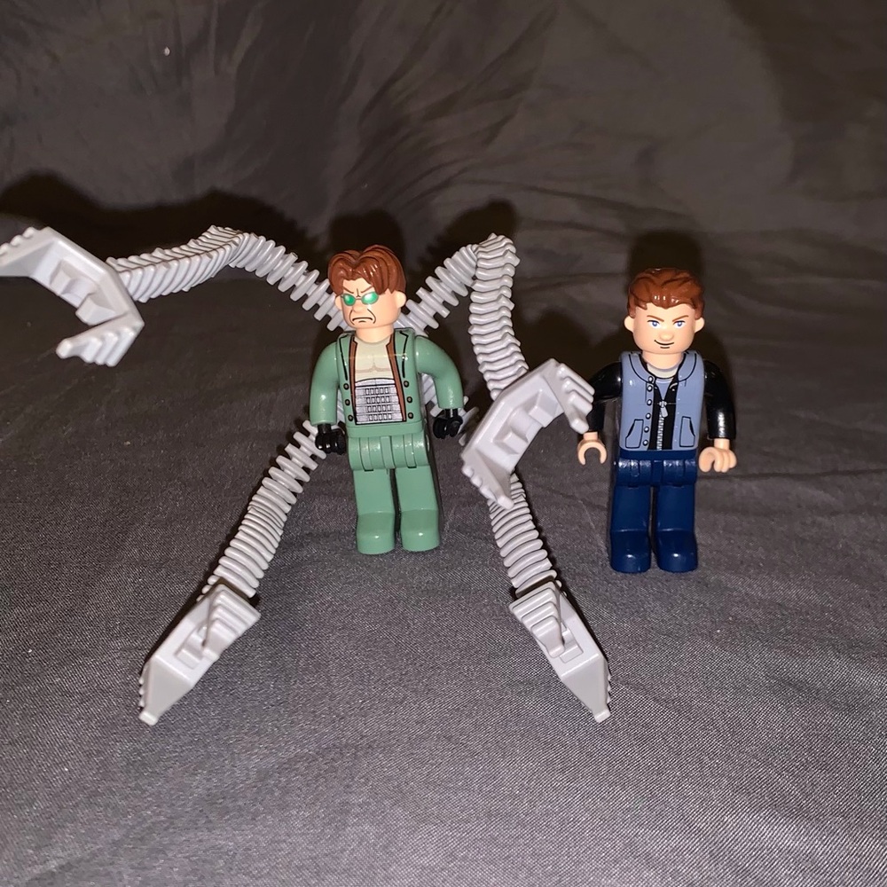 Lego junior Spider-Man Doc Ock and Harry Osborn mini figures lot 4860
